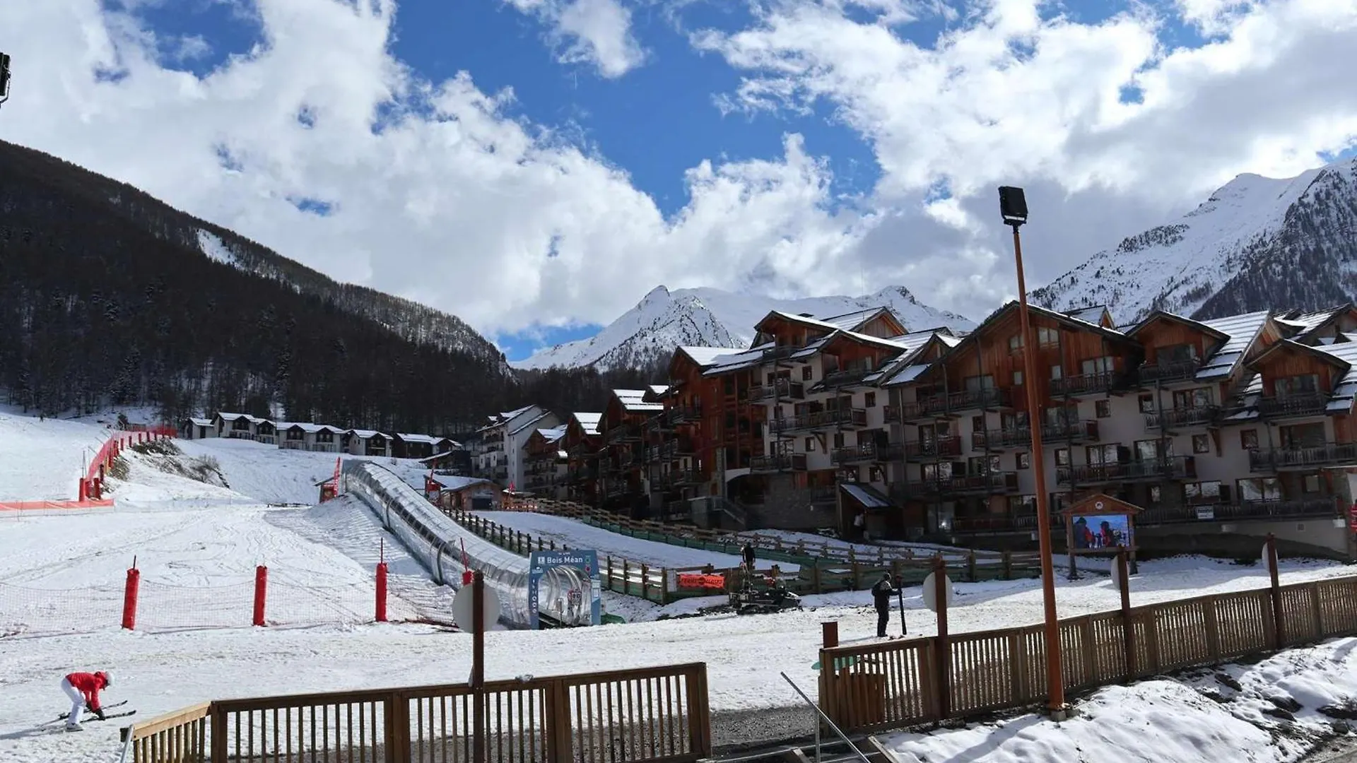 Lägenhet Appartement 2 Pieces Pres Des Pistes Avec Piscine Et Sauna - Fr-1-322-438 Les Orres